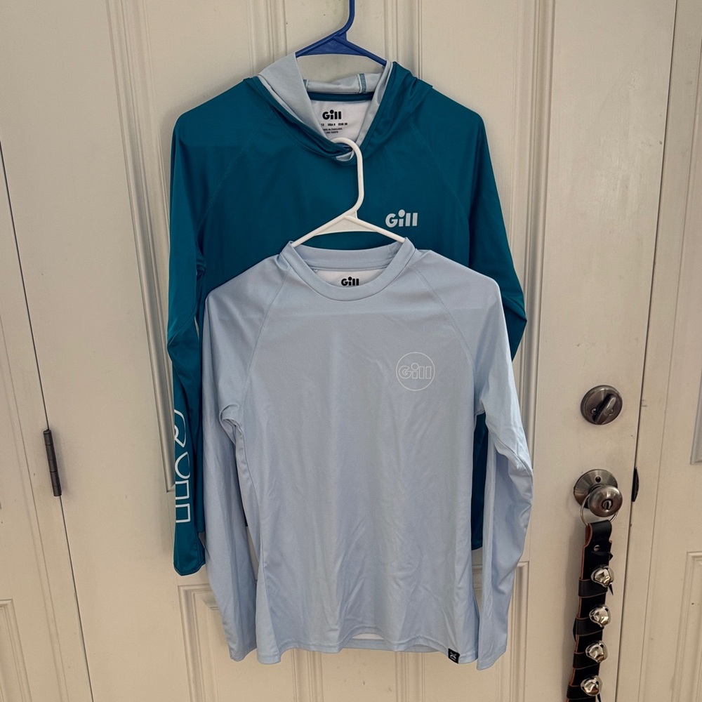 Gill Women's Teal and Light Blue Tops